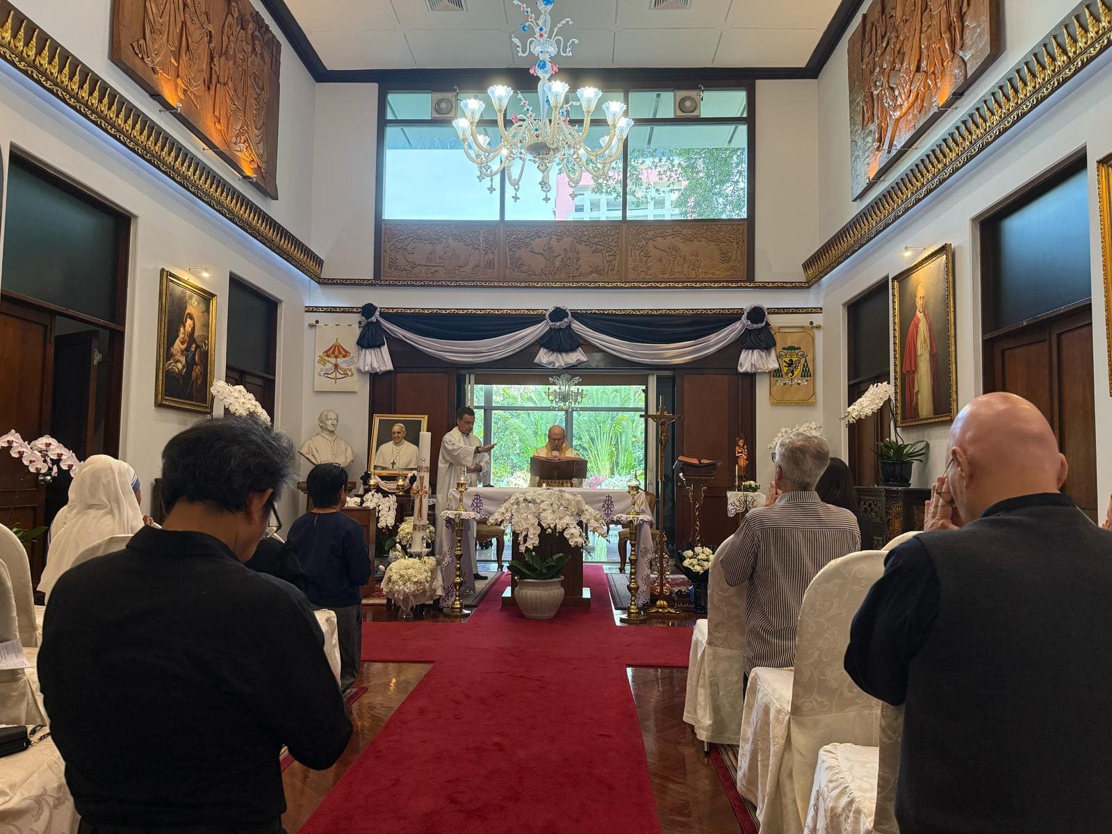 Thai Catholic Hub ร่วมถวายความอาลัยแด่สมเด็จพระสันตะปาปาฟรังซิส ณ สถานเอกอัครสมณทูตวาติกัน ประจำประเทศไทย 🇹🇭🇻🇦